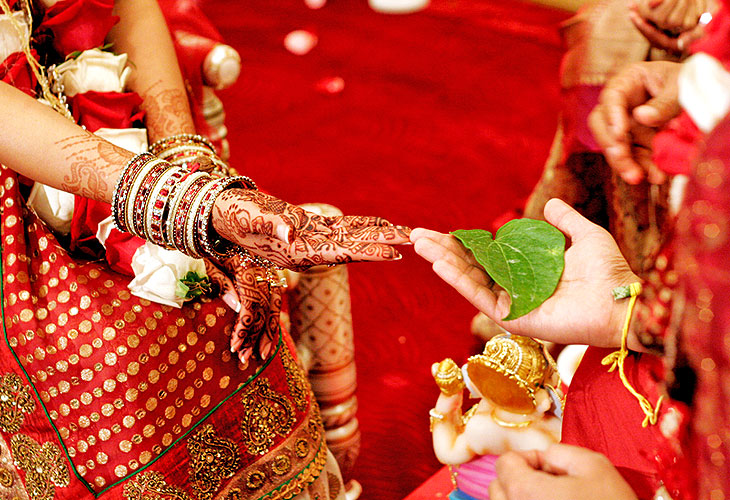 indian wedding symbol color